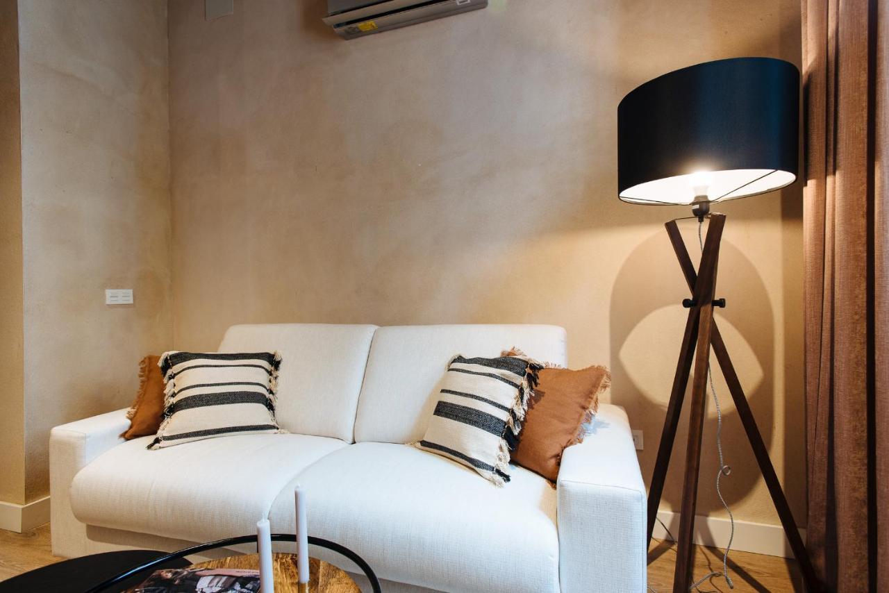 La Silleria De Triana By Magno Apartments เซบีญา ภายนอก รูปภาพ